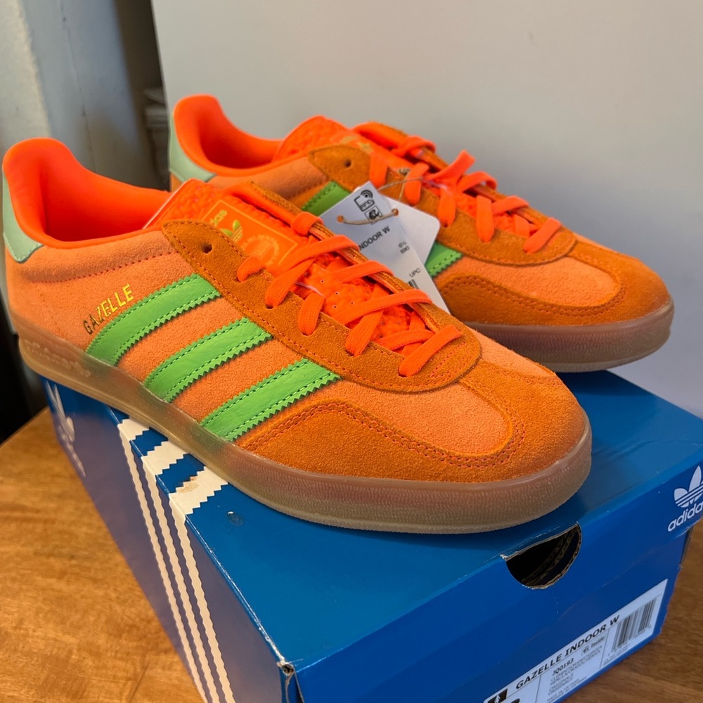 Adidas Gazelle Indoor Orange and Mint Suede Sneakers - Women’s 8 - Retro